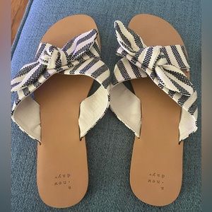 A New Day Lucia Blue & White striped Knotted bow tie flat slide sandals Size 12